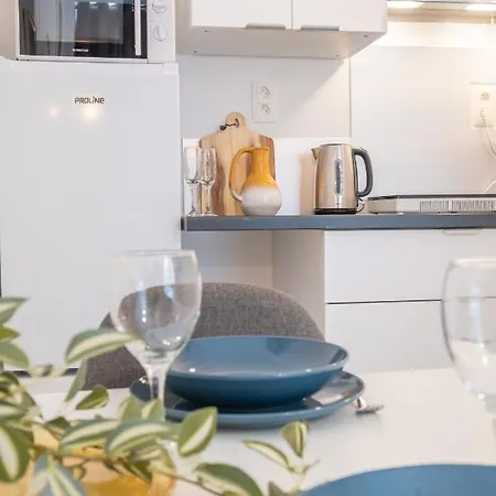 Chic Proche Aeroport & Centre-ville Apartment Charleroi