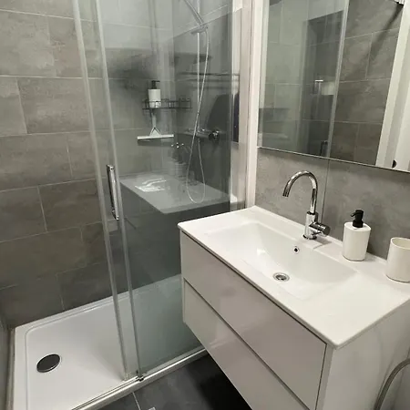 Apartment Chic Proche Aeroport & Centre-ville