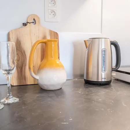 Chic Proche Aeroport & Centre-ville Апартаменты Шарлеруа