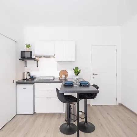 Chic Proche Aeroport & Centre-ville Апартаменты Шарлеруа