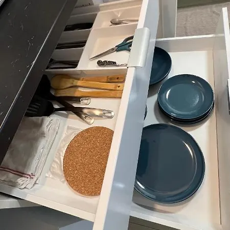 Апартаменты Chic Proche Aeroport & Centre-ville *