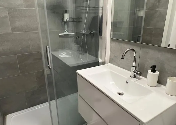 Appartement Chic Proche Aéroport&centre-ville